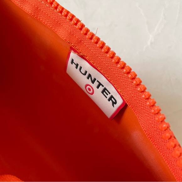 Hunter for Target small orange rubber wristlet - Picture 5 of 9